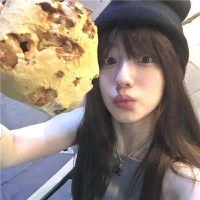 迎风而立的狮子